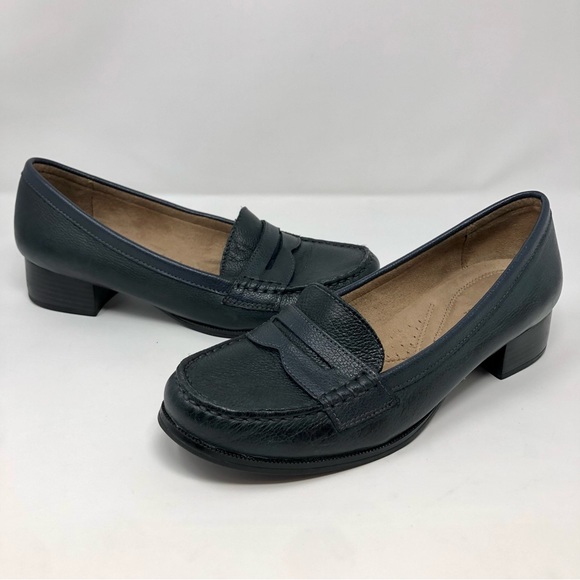 naturalizer shoes navy blue